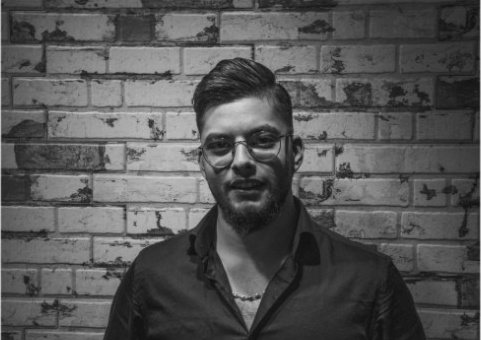 Porträtt av Basel, Barberare · Skinfade & skägg